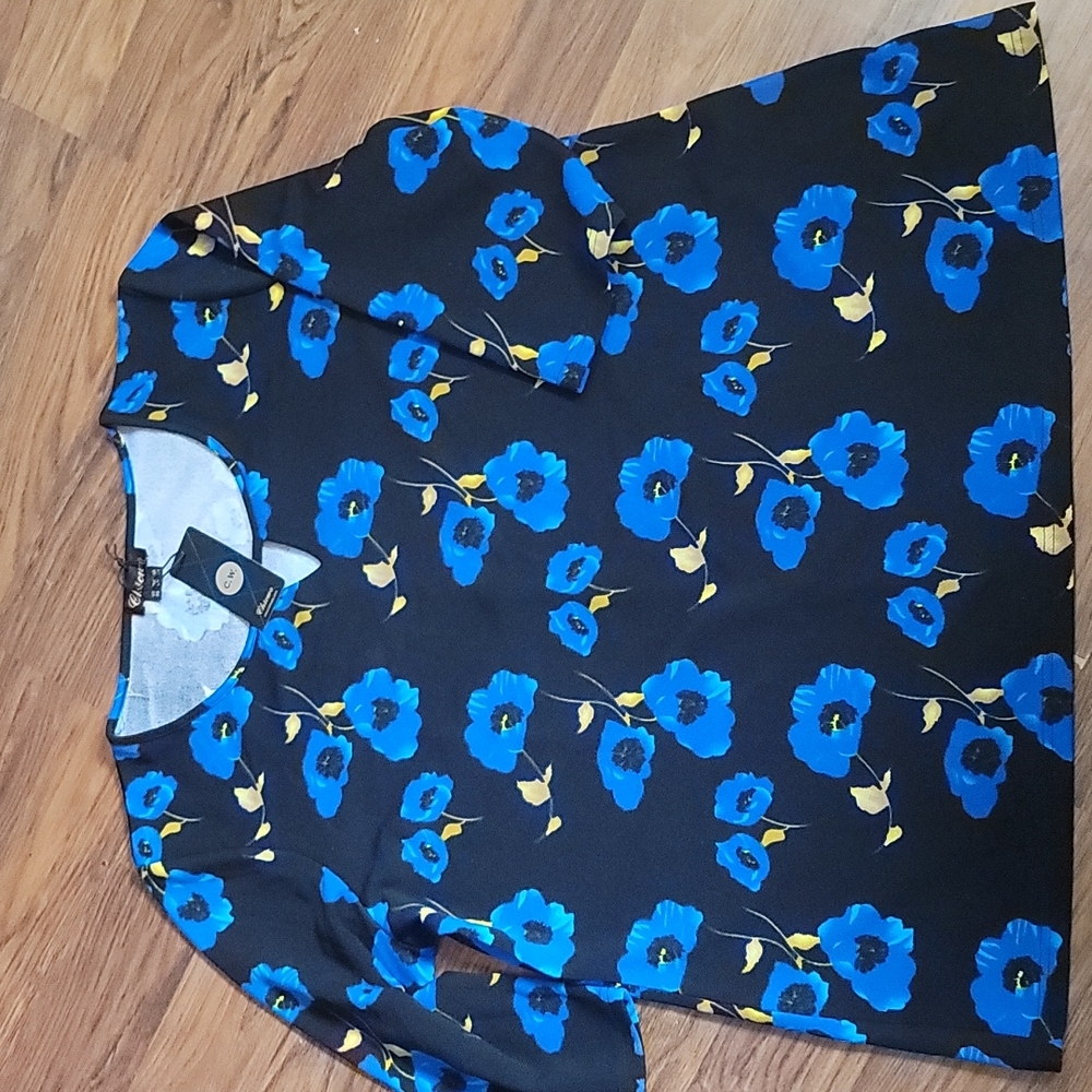 New with tags top, black with blue flowers